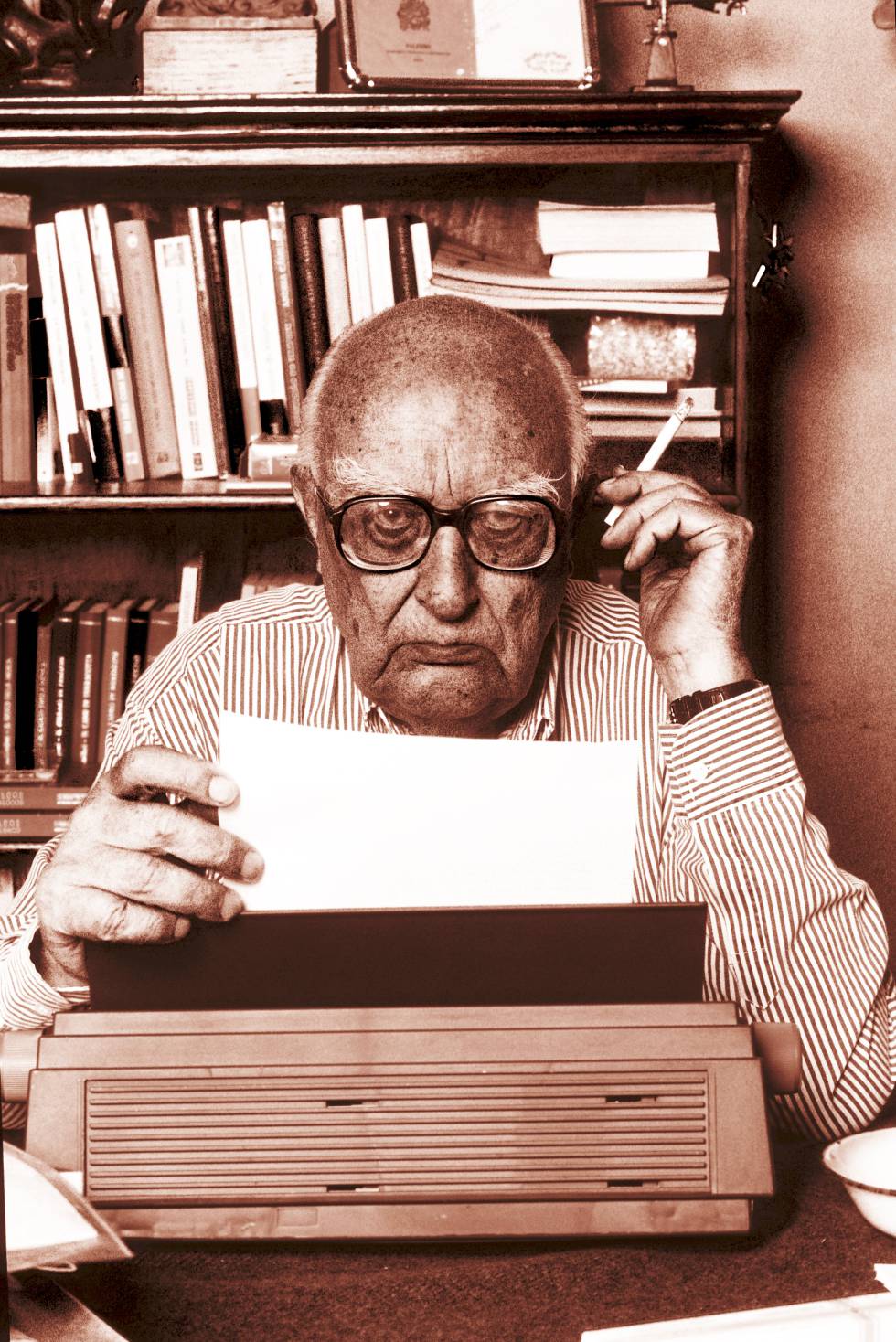 Fotos La vida de Andrea Camilleri, en imágenes Cultura EL PAÍS