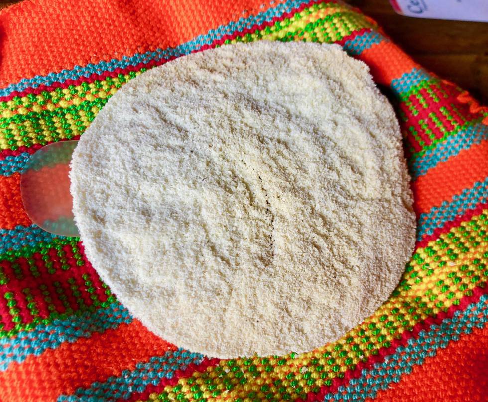 Casabe, delicadísima galleta de yuca de origen indígena Capel