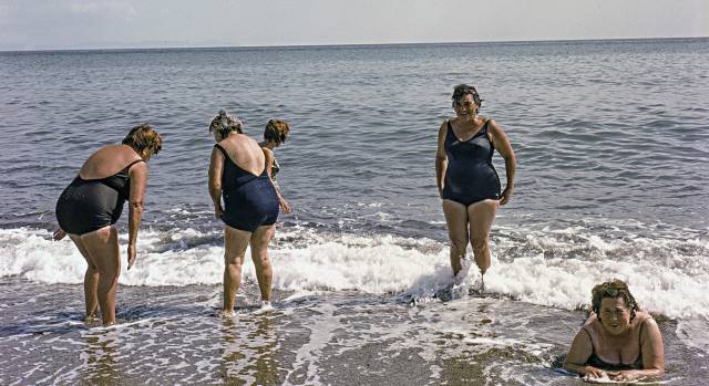 Las carnes al sol, retrato de la España playera de los setenta
