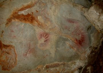 Pinturas rupestres en la cueva de El Castillo (Cantabria).