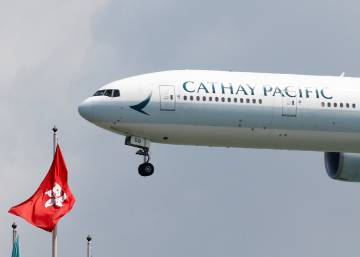 El primer ejecutivo de Cathay Pacific dimite por la crisis