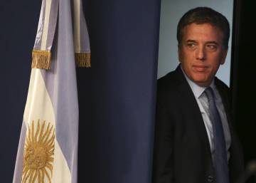 Dimite el ministro argentino de Hacienda por la tensión económica