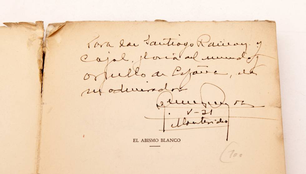 Libro dedicado a Cajal en 1931 por el escritor uruguayo Miguel Becerro de Bengoa.