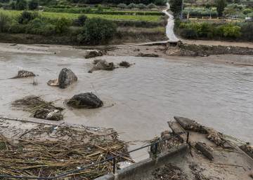 El agua se lleva por delante un puente del siglo XVI