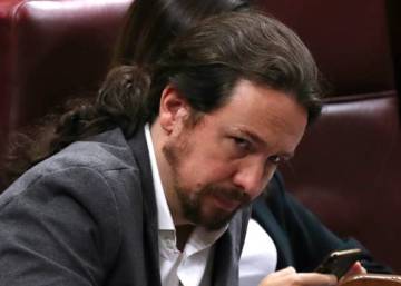 Iglesias pide la mediación del Rey para facilitar la coalición de Gobierno