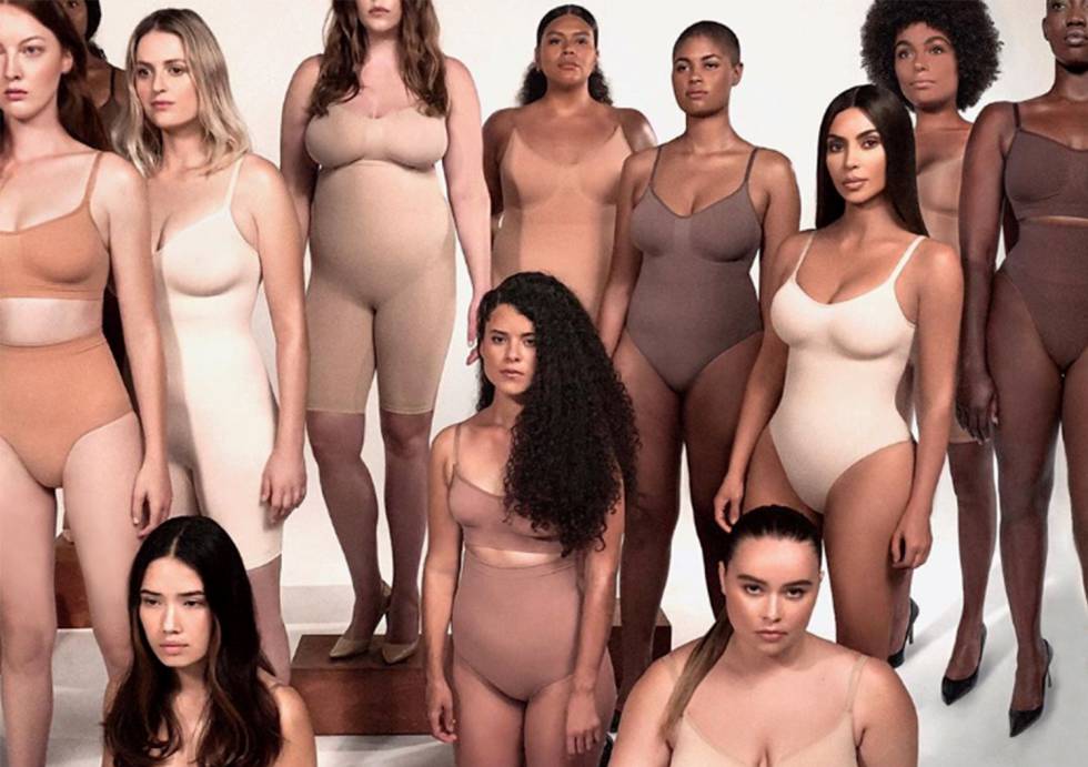 La línea de fajas de Kim Kardashian, ahora bajo el nombre de 'Skims'. 