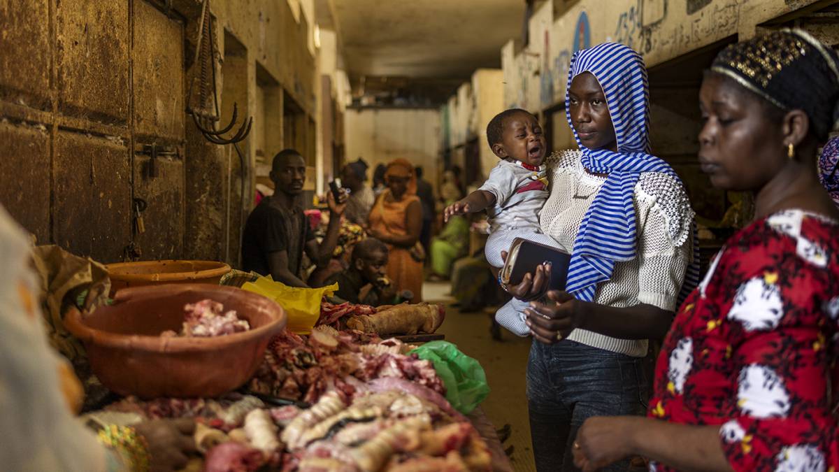 Mucha azúcar y poca fruta: esta es la cesta de la compra en Saint Louis