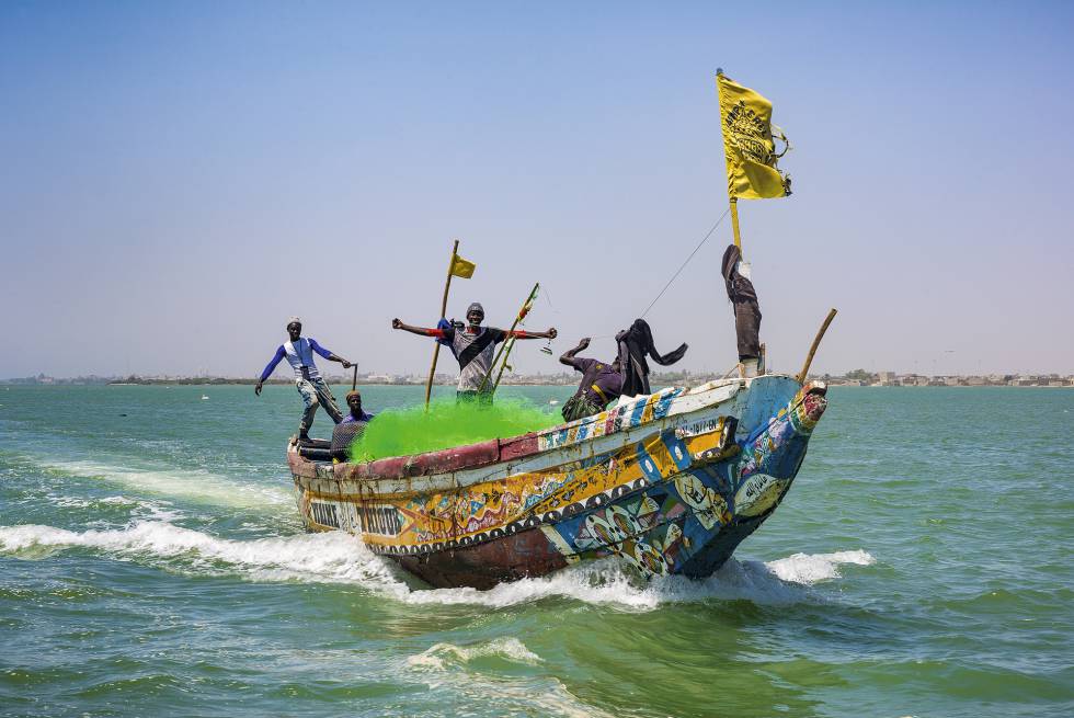 Un día en cayuco con los pescadores de Saint Louis