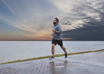 Así son los mejores relojes baratos para correr. ¿Con cuál te quedas?