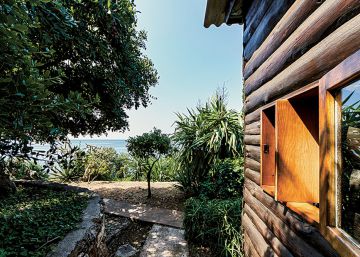 La cabaña de 3x3 de Le Corbusier en La Costa Azul y otras chocitas famosas que prueban que no necesitamos más casa