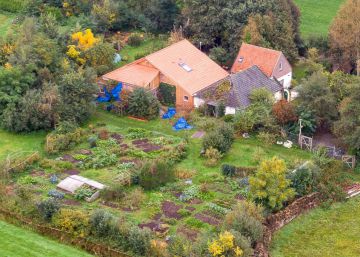 Rescatados seis hermanos que llevaban nueve años encerrados en una granja holandesa