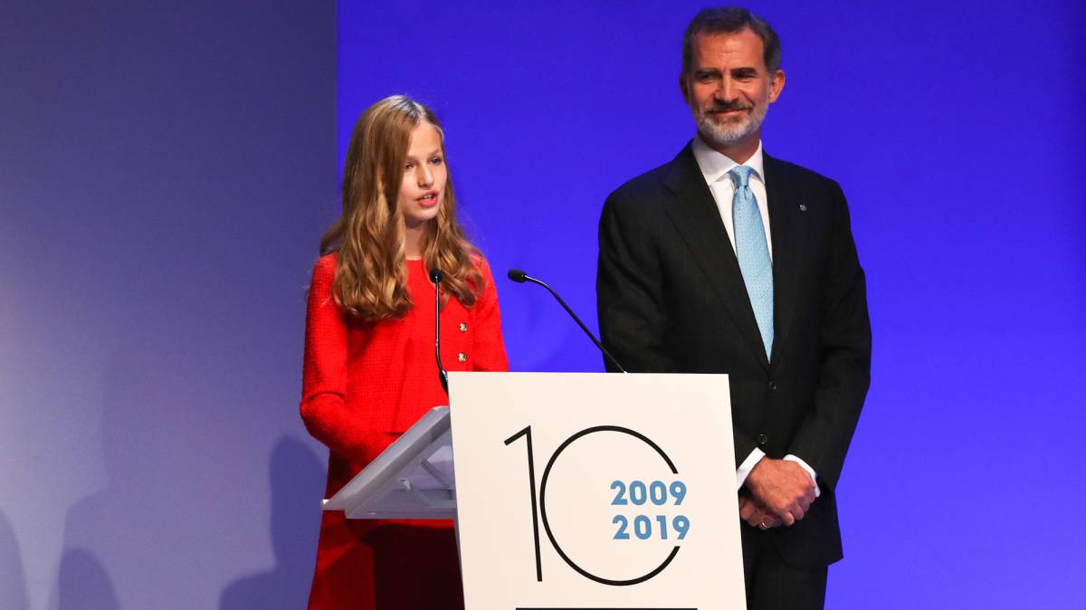 Leonor de Borbón, con su padre el Rey.