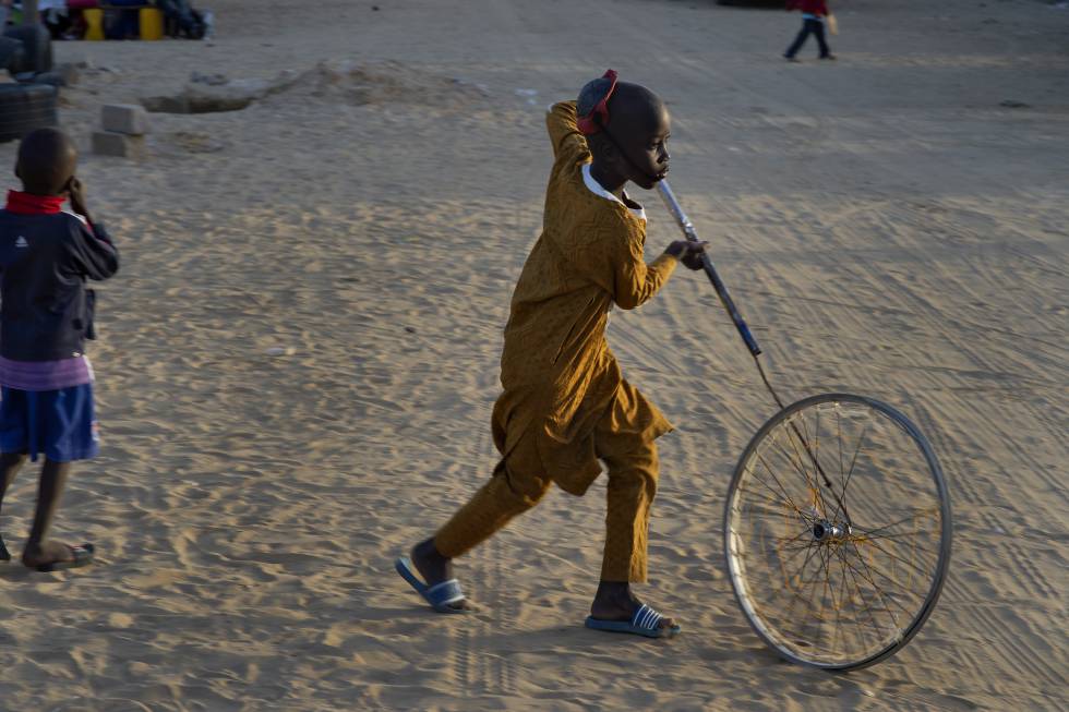 Nacer y existir (o no) en los papeles