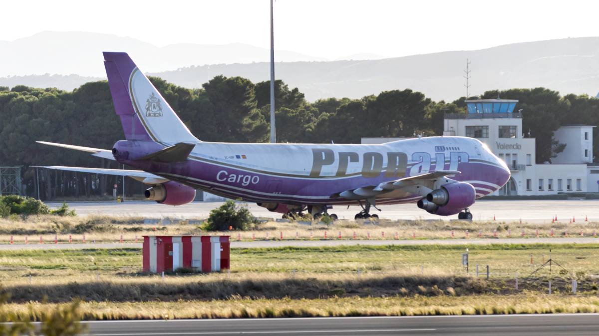 Un Boeing 747 abandonado en Valencia.