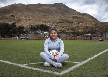 Las chicas también juegan al fútbol