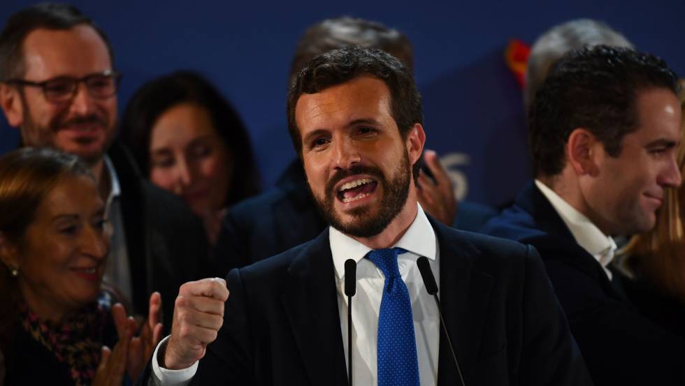 El líder del PP, Pablo Casado, tras los resultados, en la sede del PP en Madrid.