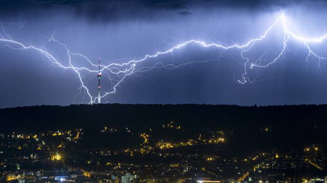 Rayos sobre la ciudad alemana de Stuttgart.