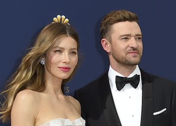 Justin Timberlake y Jessica Biel en los premios Emmy de 2018.