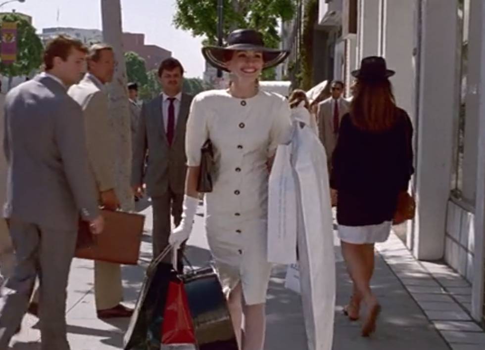 Julia Roberts se lanzaba a la calle para hacer compras en 'Pretty Woman' (1990). Hoy gran parte de nuestras adquisiciones las hacemos a través de Internet en fechas como el Black Friday.