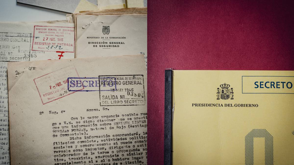 Diversos documentos secretos.