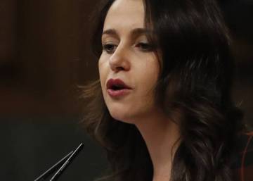 Arrimadas apela a algún diputado socialista “valiente” para frustrar la investidura Arrimadas apela a algún diputado socialista “valiente” para frustrar la investidura