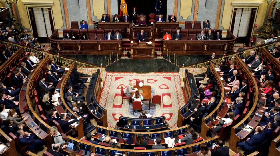 Pedro Sánchez, este martes en el Congreso durante su discurso de investidura.
