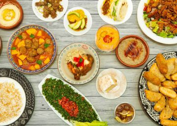 Comida casera hecha por refugiados que puedes pedir a domicilio