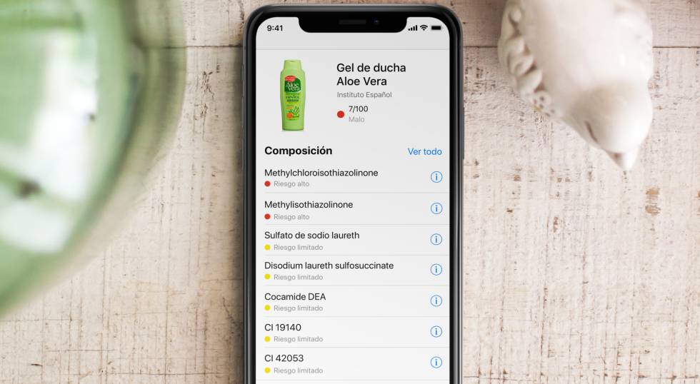 Escaneo de un gel de ducha en la aplicación Yuka.