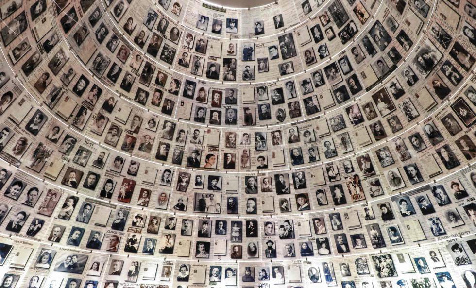 Cúpula con los nombres de víctimas del Holocausto, en el Yad Vashem.