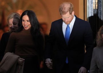 El príncipe Enrique y Meghan Markle durante su visita a la Casa de Canadá en Londres el pasado día 7. 