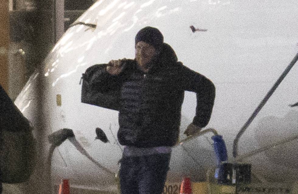 El príncipe Enrique en el aeropuerto Victoria en Canadá el pasado martes.