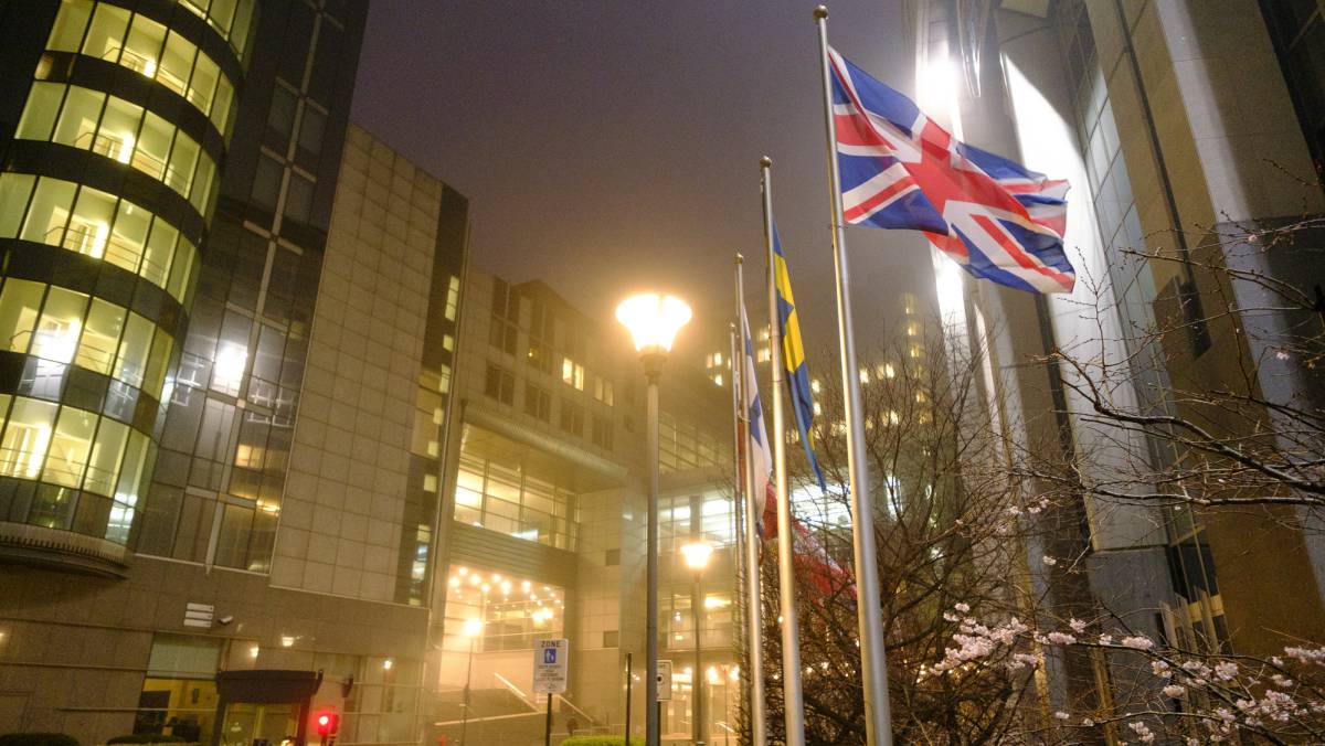 La bandera británica ondea en Bruselas.