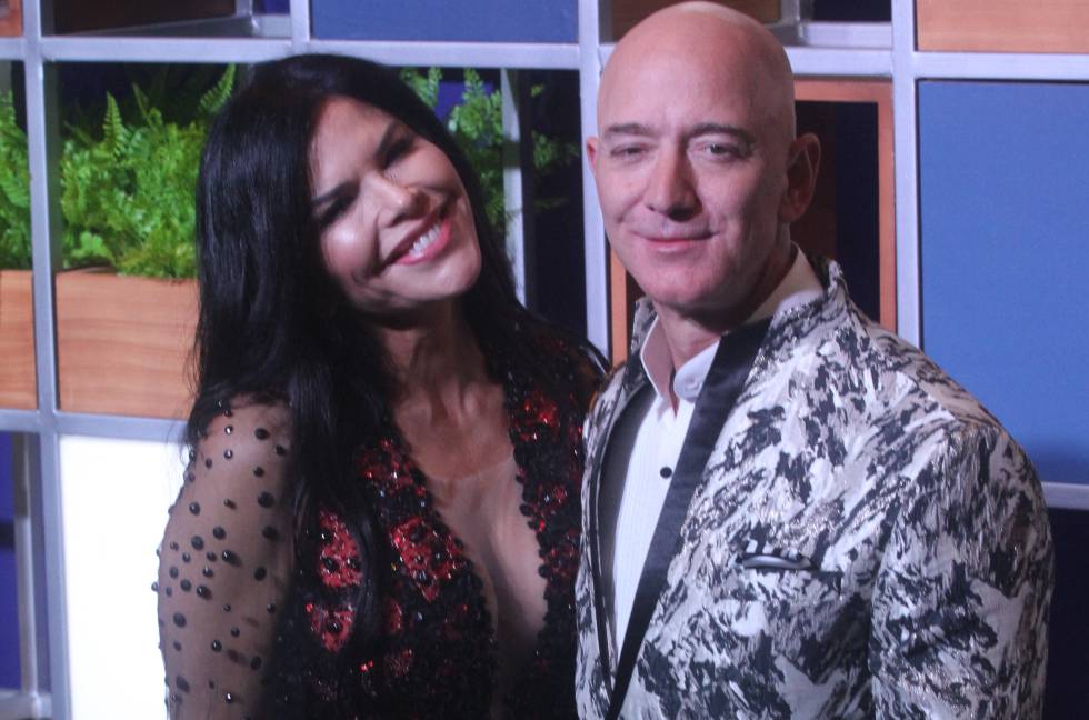 Jeff Bezos Fundador De Amazon Se Compromete Un Ano Despues De Divorciarse Gente Y Famosos El Pais