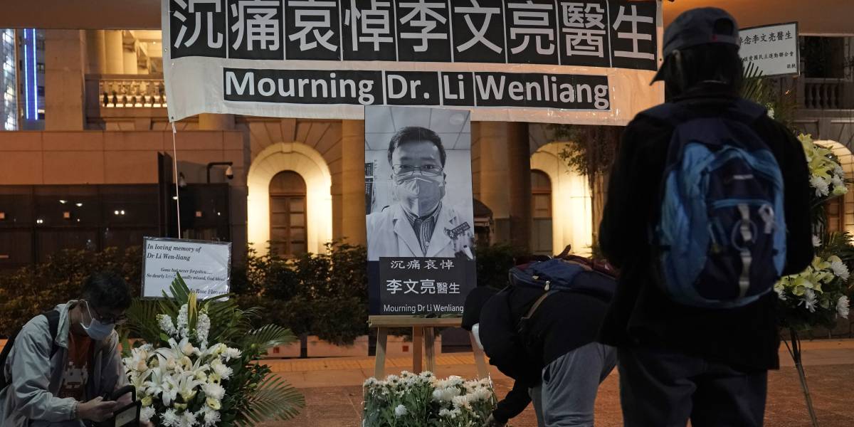 Vigilia por la muerte de Li Wenliang, en Hong Kong, este viernes.
