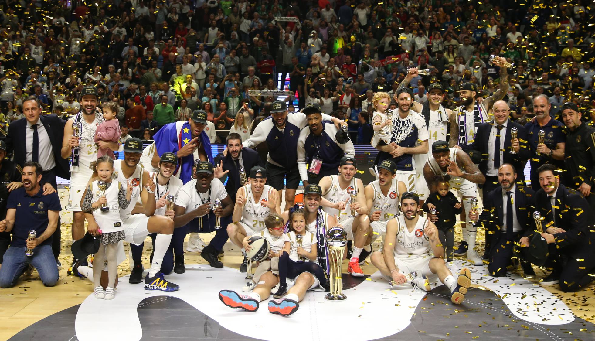 El diseño Anzai Playa Fotos: Unicaja - Real Madrid, la final de la Copa del Rey de baloncesto, en  imágenes | Deportes | EL PAÍS