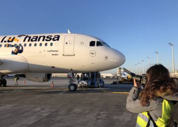 Fujitsu plantea un ERTE en España y Lufthansa ofrece permisos sin sueldo