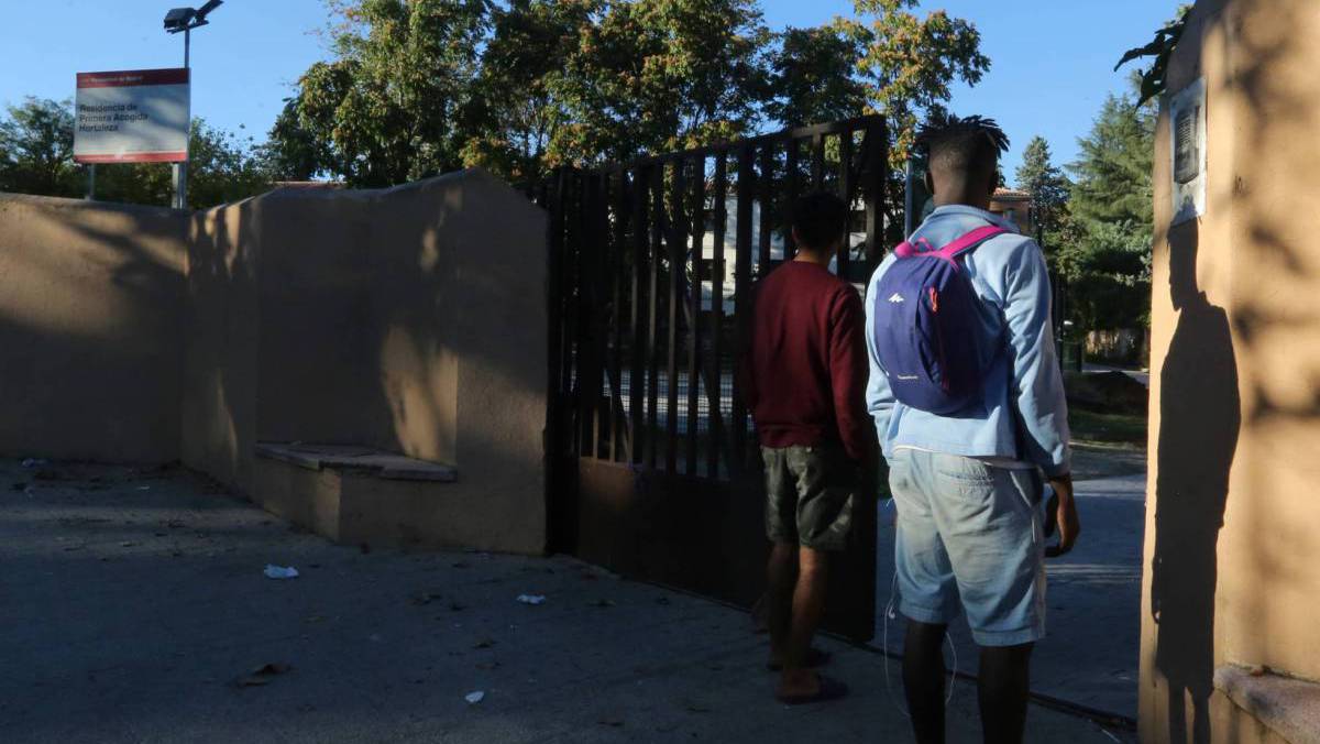 Dos menores migrantes, en Hortaleza.