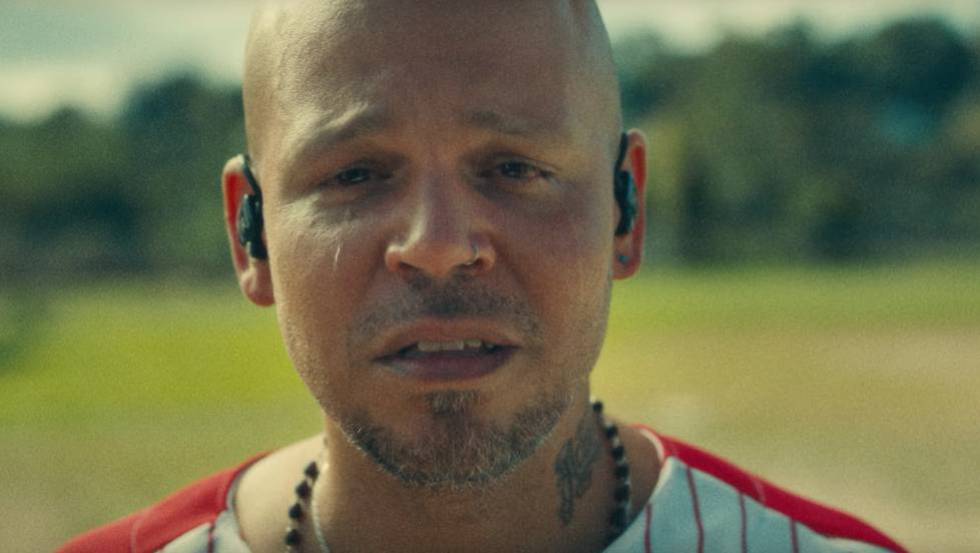 Imagen de Residente en el videoclip de 'René'.