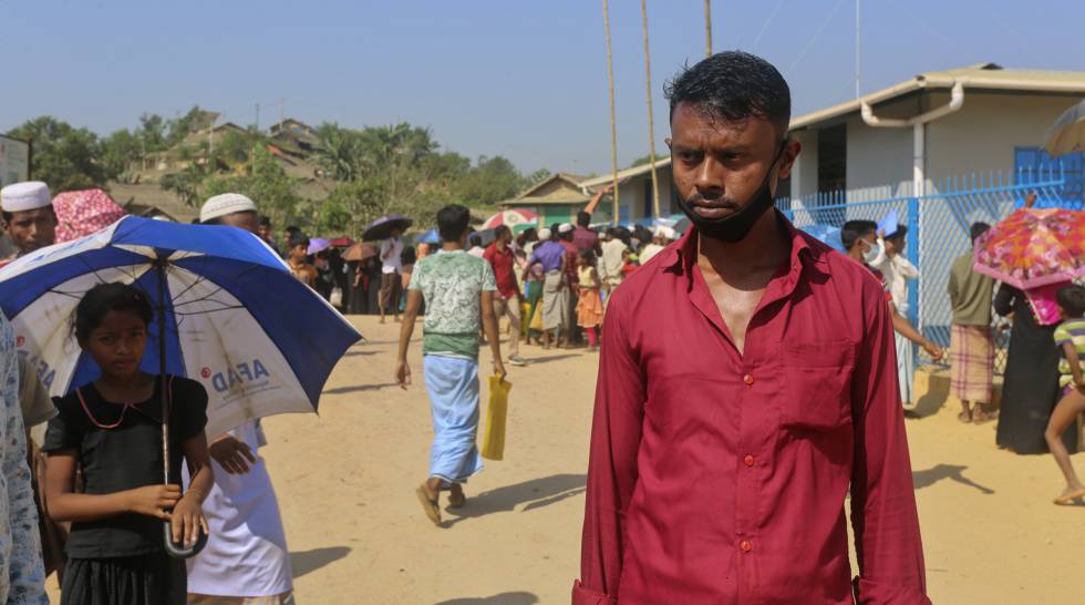 Rohingya y el coronavirus Sagir Ahmed, de 33 años, en el campo de refugiados de Kutupalong, en Cox's Bazar, donde reside, el 1 de abril de 2020.