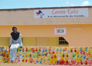 El premiado centro de lectura que nació con los libros personales de una maestra
