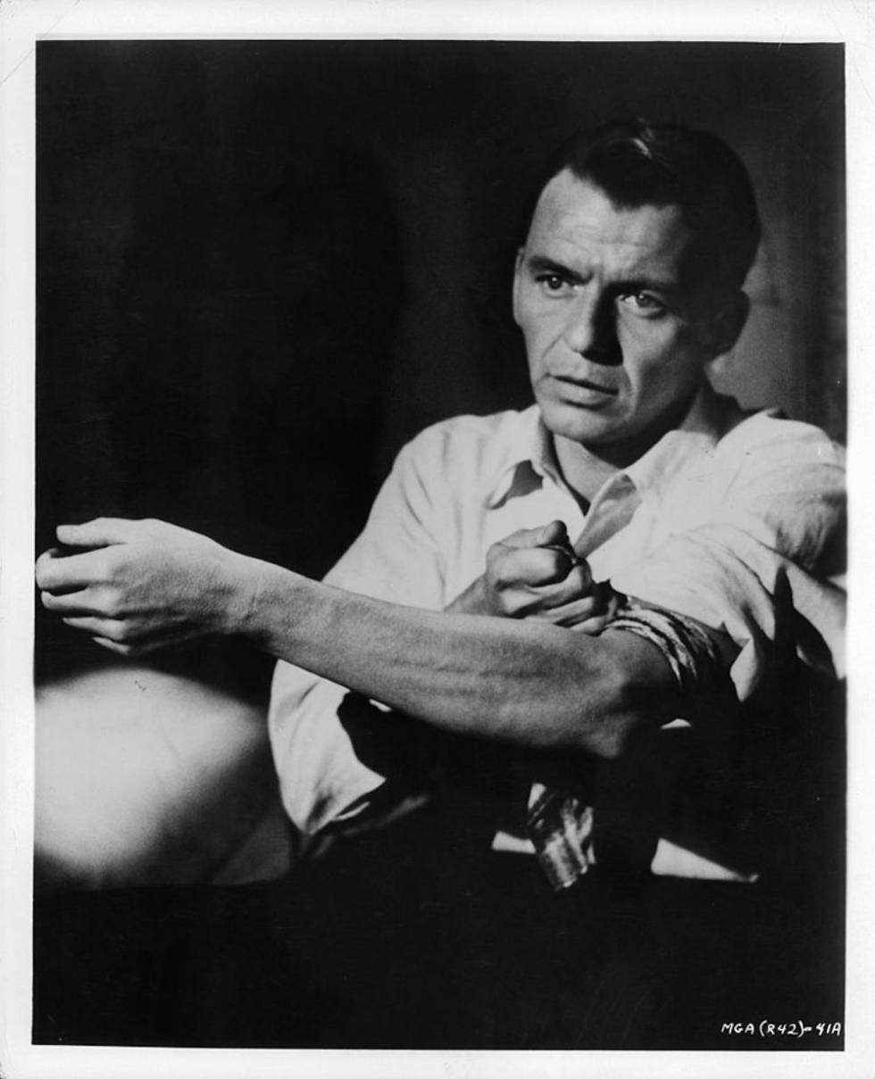 Frank Sinatra en 'El hombre del brazo de oro'.