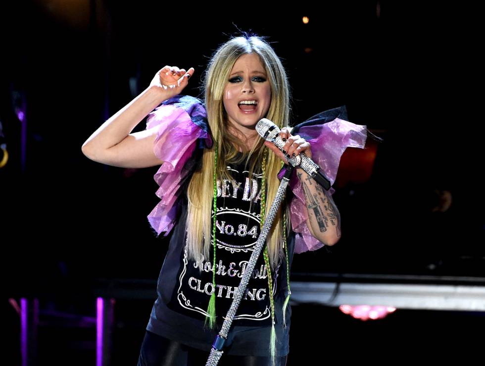 Avril Lavigne durante un concierto celebrado en Los Ángeles en 2019.