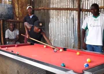 Si quieres jugar aquí al billar, ¡lávate las manos!