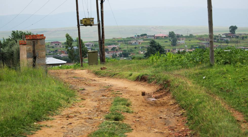 La carretera en la que fue tiroteada la exprimera dama, en Maseru.
