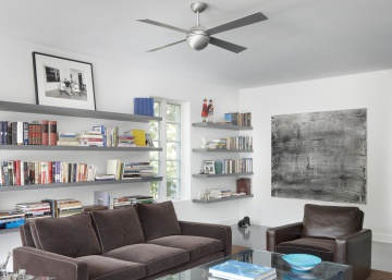 Las noches de verano serán mucho mejores con este ventilador de techo que incluye luz y mando a distancia