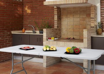 En seis tamaños y para toda la familia: así es la mesa plegable para el verano más vendida en Amazon