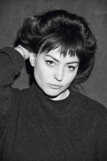 En 2012, Angel Olsen publicó su disco de debut, 'Half way home'. A partir de ahí, cada lanzamiento de esta artista de voz poderosa, imagen apabullante y carácter impredecible fue aumentando su estatus.