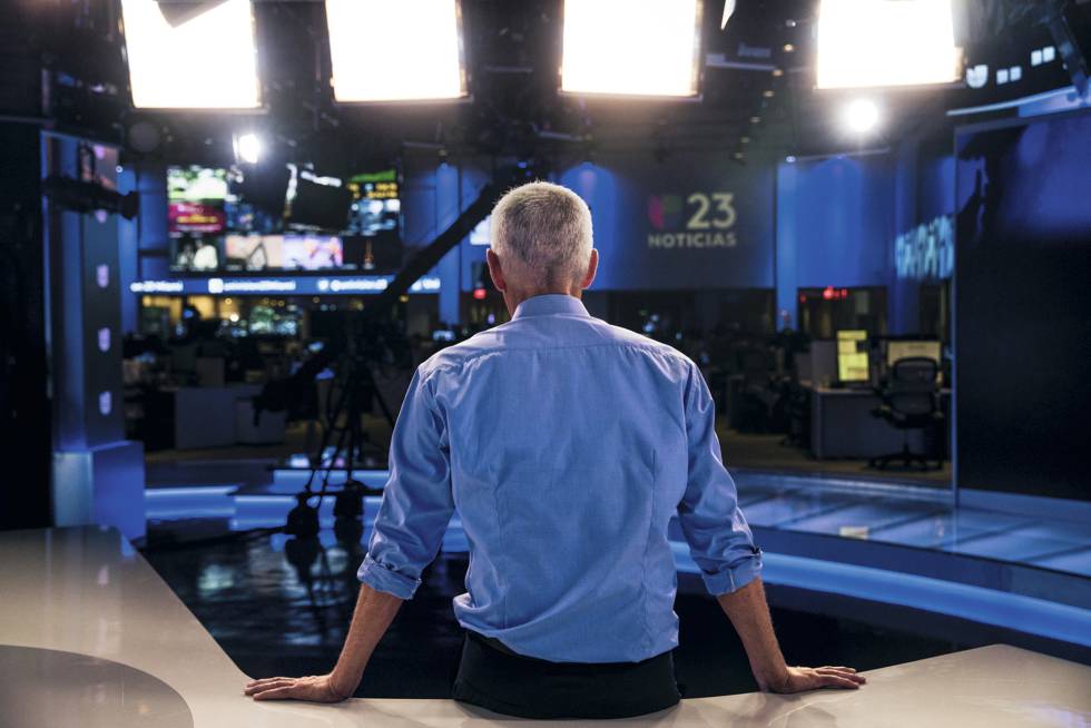 Jorge Ramos en el plató de Univisión.