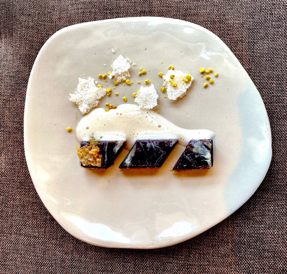 Aranes, leche y miel. J.C. CAPEL