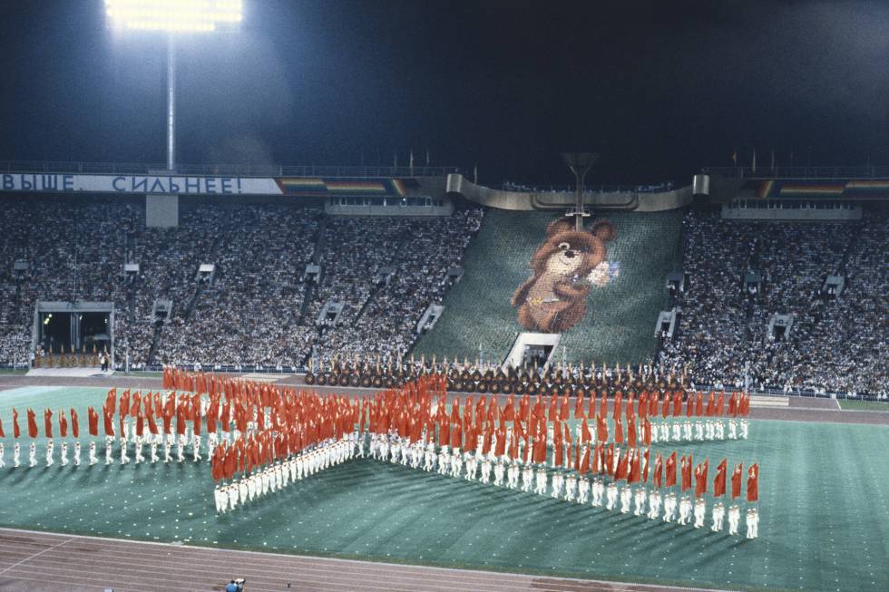 Abertura dos Jogos Olímpicos de Moscou, em 1980, no estádio Lênin.